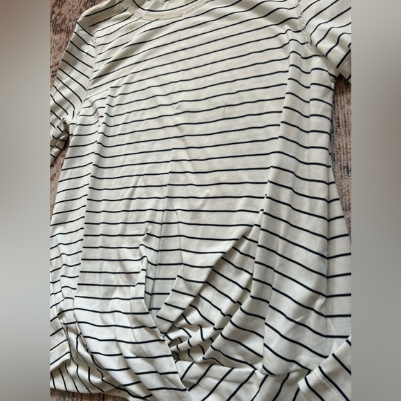 Old navy womens active knot front long sleeve white black stripe small - Picture 2 of 3